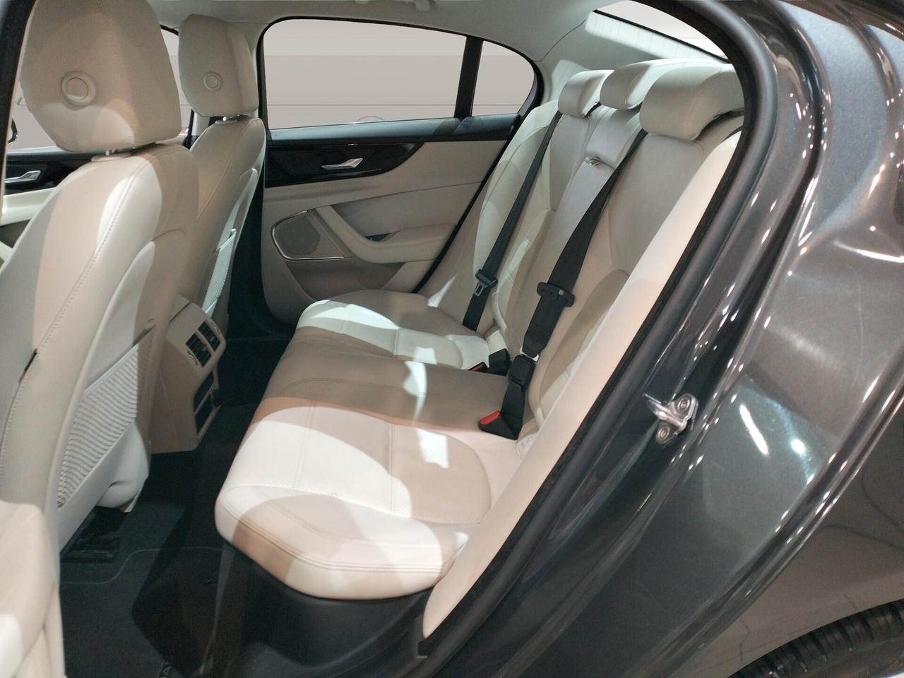 Jaguar XE 2.0d i4 S awd 180cv auto