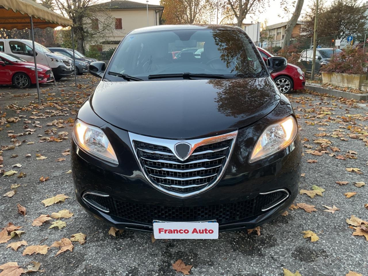 Lancia Ypsilon 1.2 5 Porte GPL Chic Gold OK NEOPATENTATI