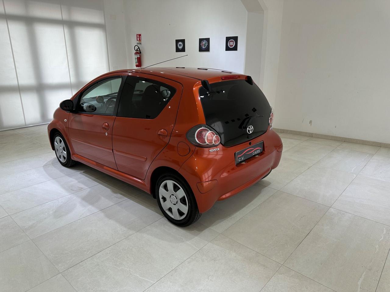 Toyota Aygo 1.0 12V VVT-i 5 porte Lounge