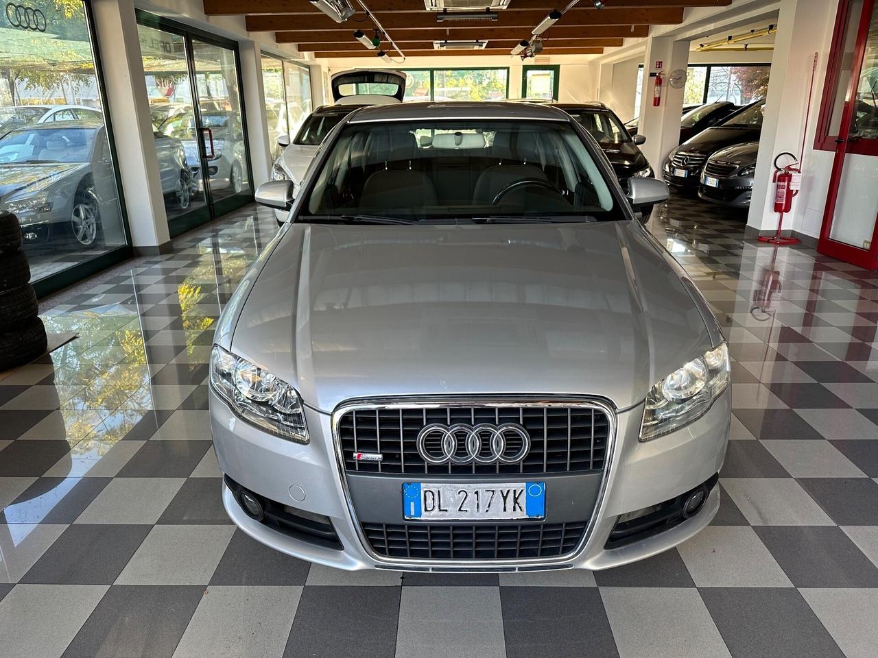 Audi A4 2.0 16V TDI S Line