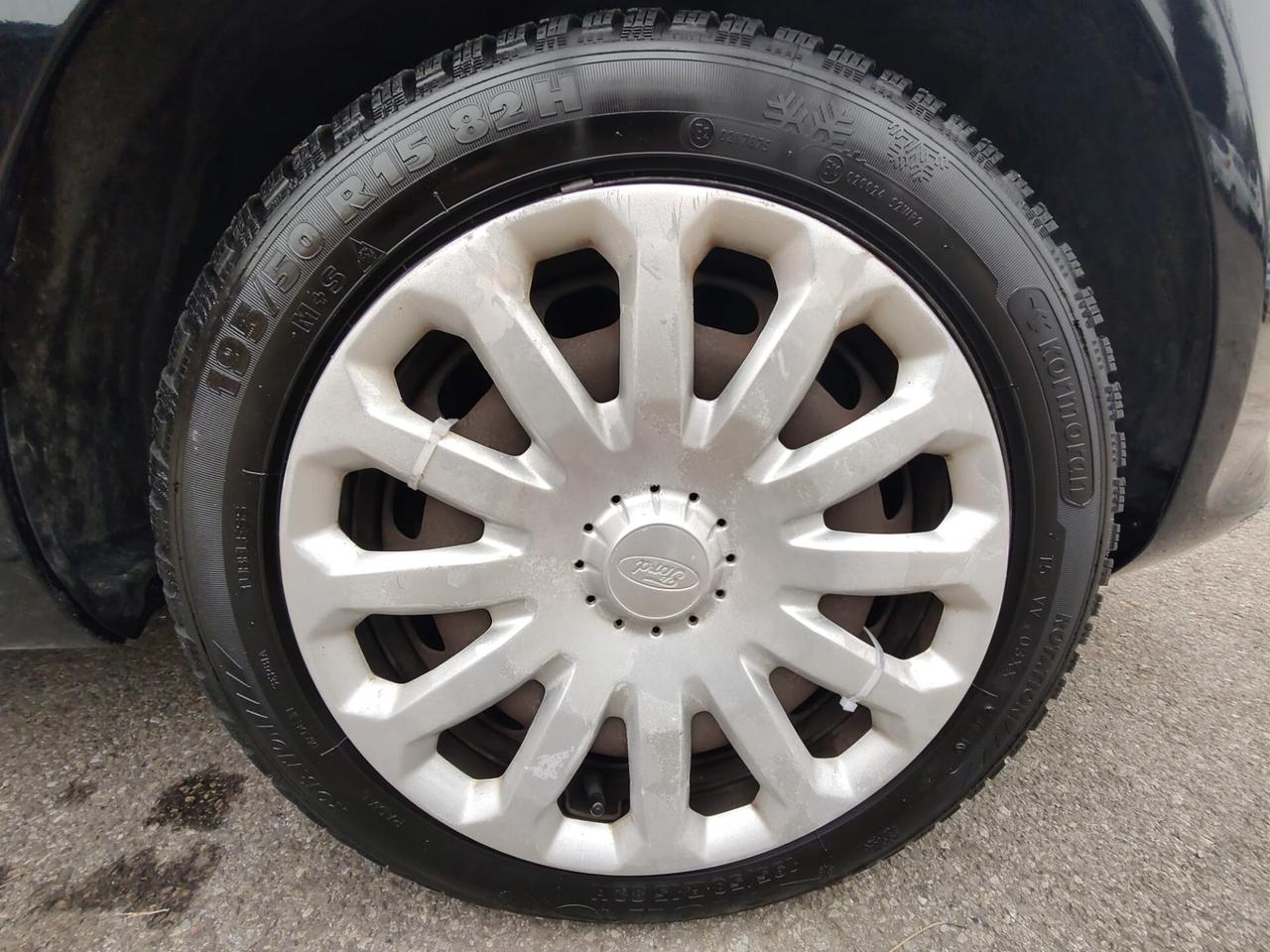 Ford Fiesta 1.4 96CV aut. 5 porte Titanium, BENZINA\GPL, OK NEOPATENTATI.