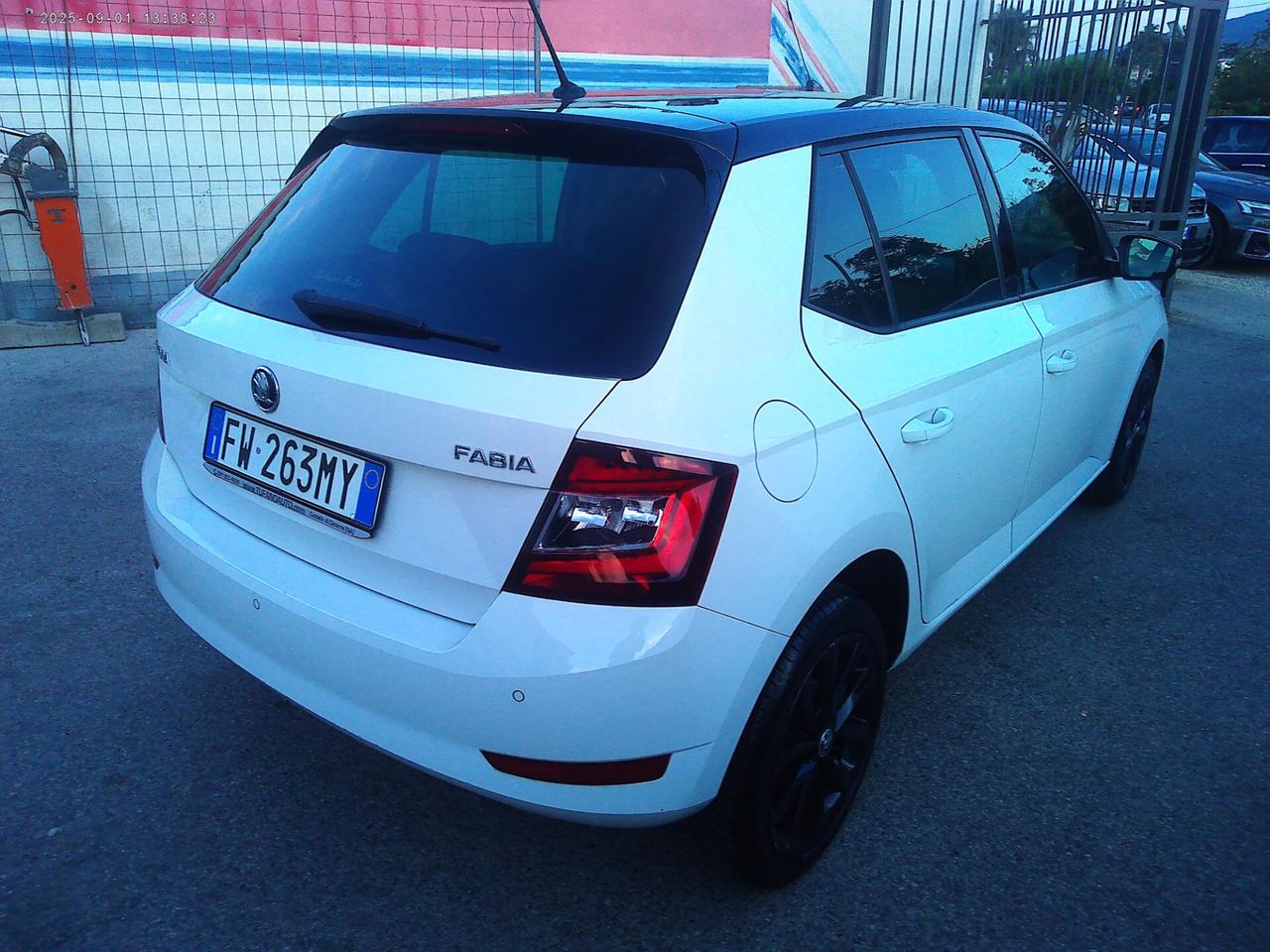Skoda Fabia 1.0 MPI 60 CV Design Edition