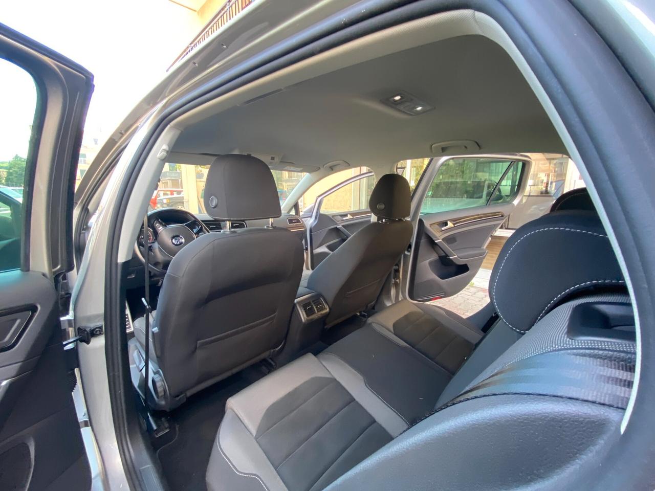 Volkswagen Golf 1.4 TGI DSG 5p. Highline BlueMotion