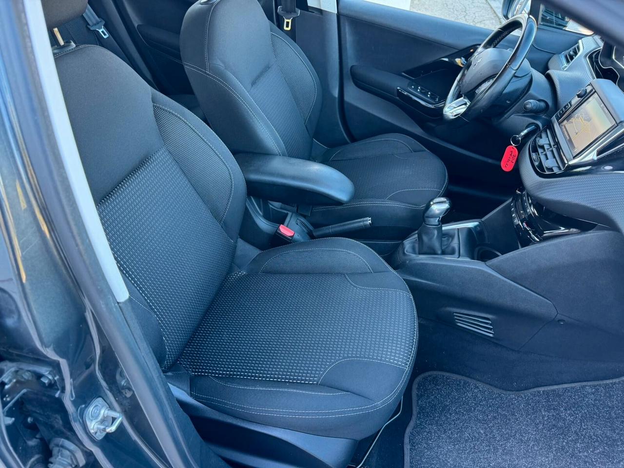 Peugeot 208 BlueHDi 75 5 porte Allure