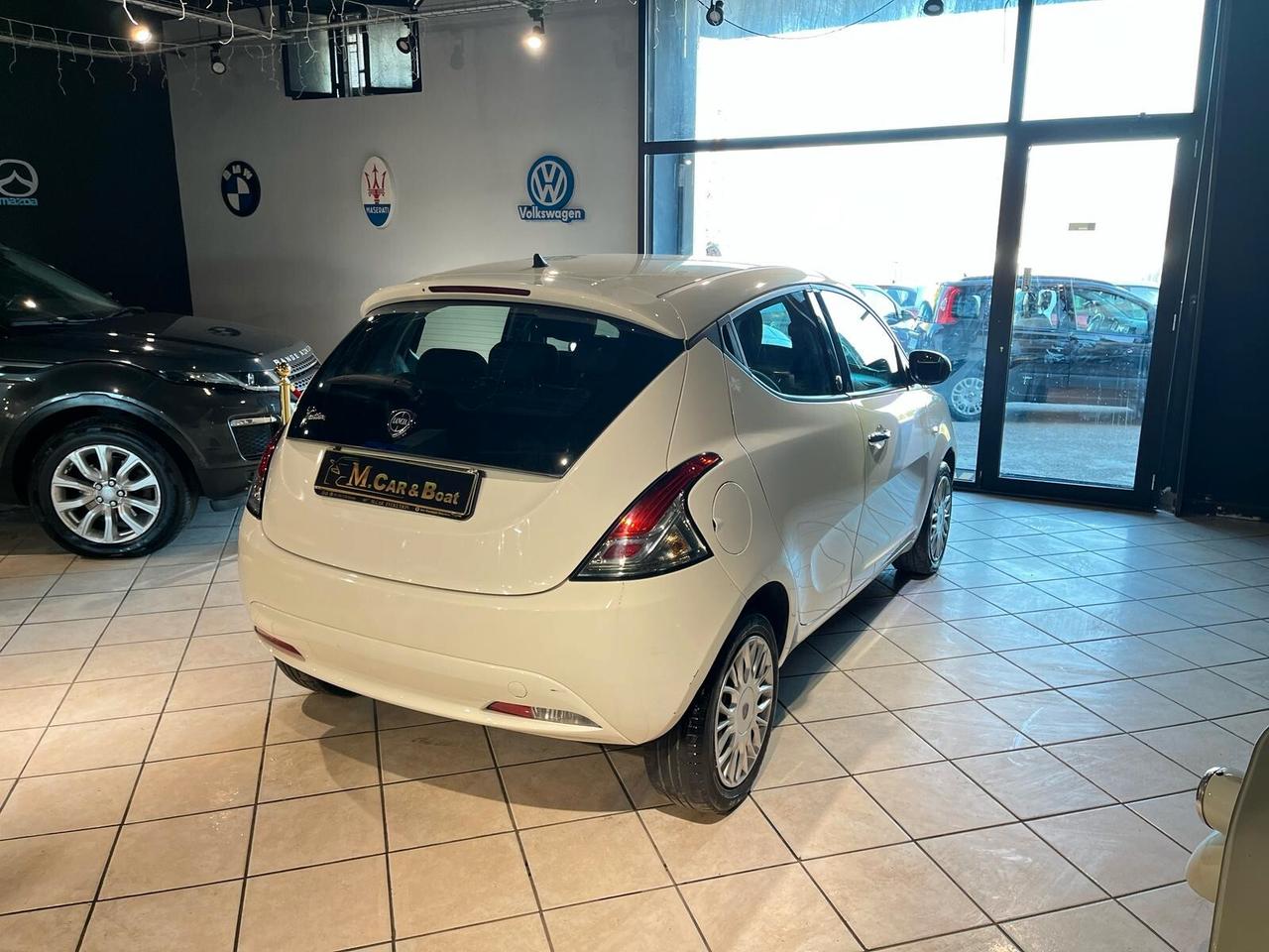 Lancia Ypsilon 2016 GPL