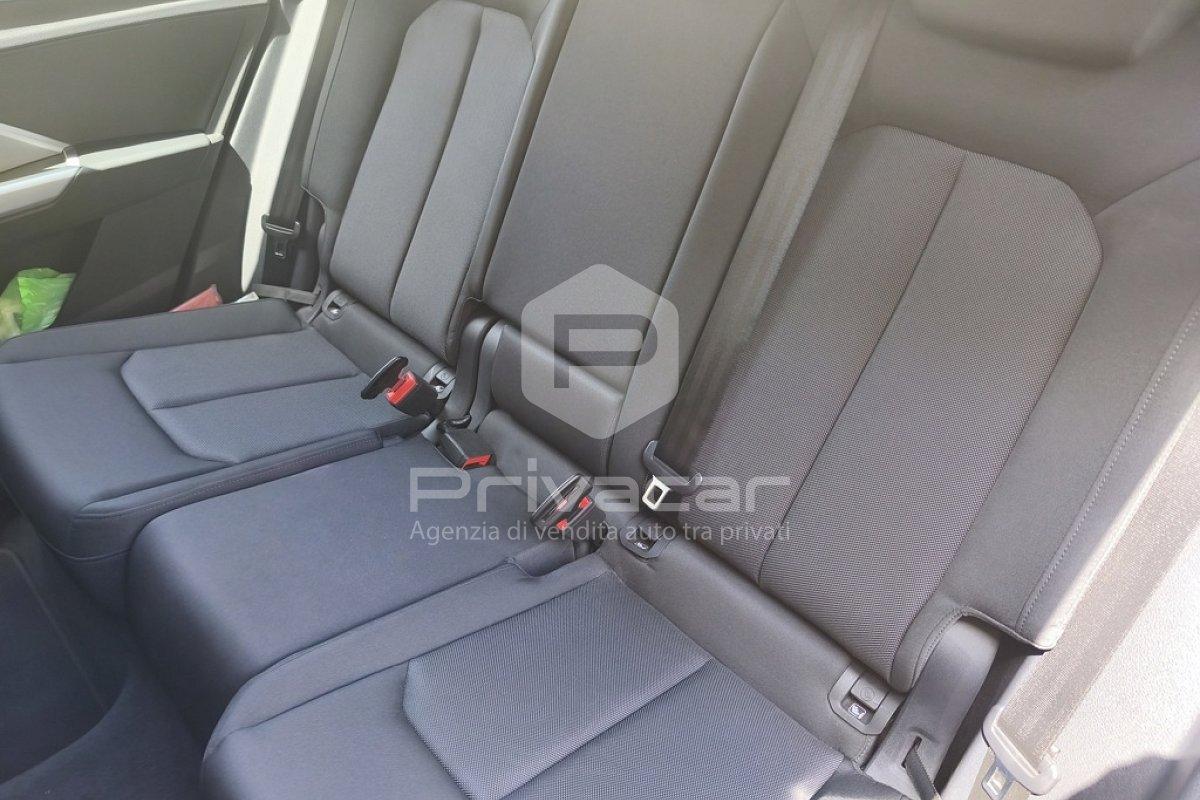 AUDI Q3 35 TFSI S tronic Business