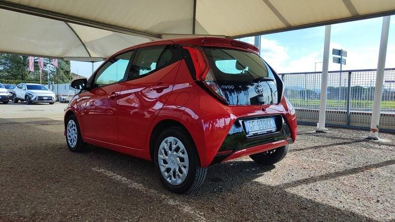 Toyota Aygo 1.0 VVT-i x-play MMT
