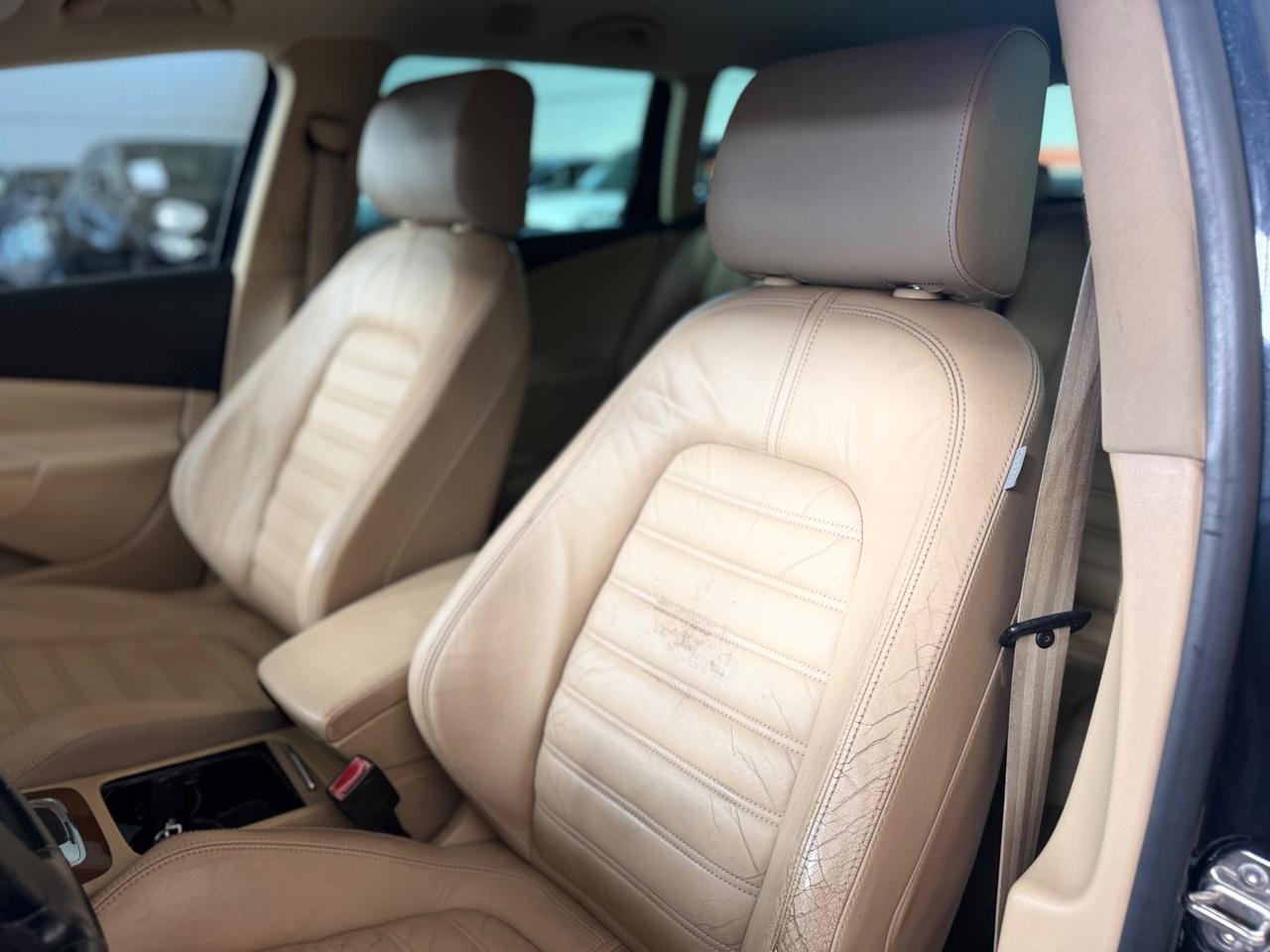 Volkswagen Passat 2.0 TDI DPF DSG Highline NEOPATENTATI