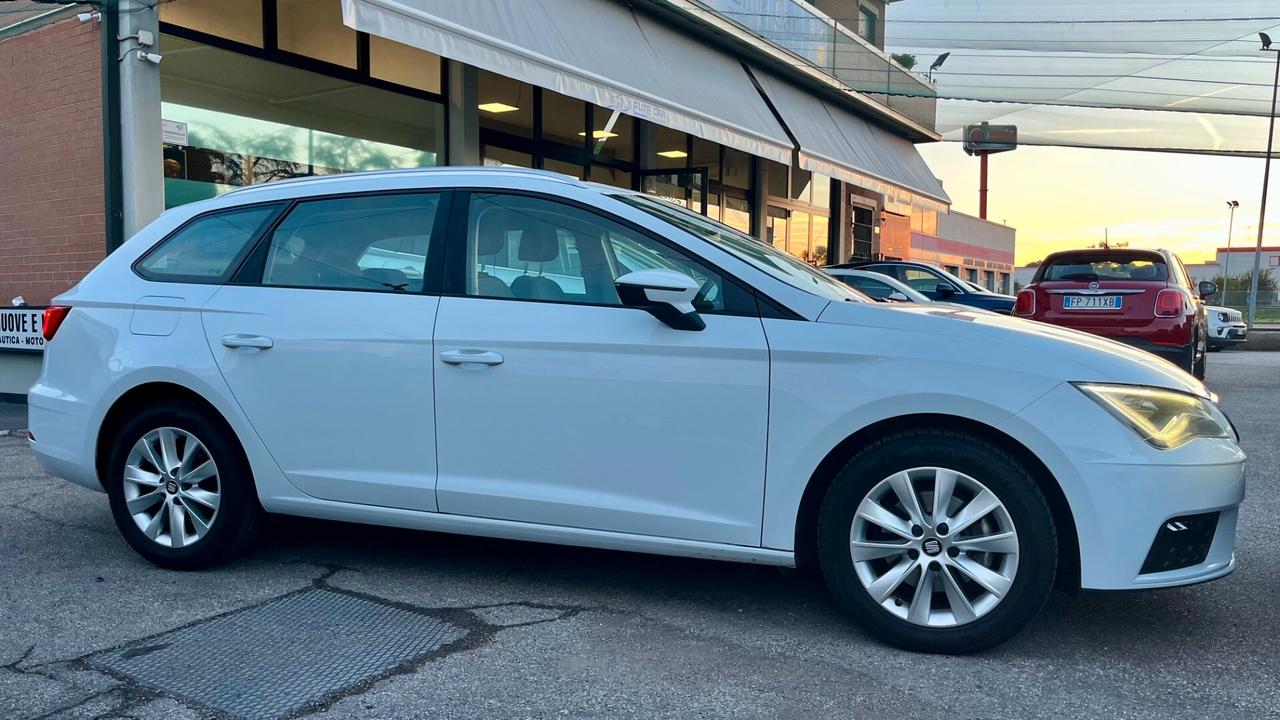 SEAT Leon 1.6 tdi Business 115cv dsg "FULL LED/ NAVI/ PDC/ BLUETOOTH"