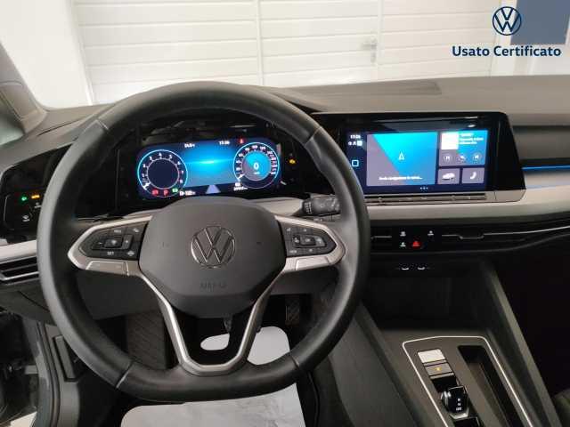 Volkswagen Golf 8ª serie 1.0 eTSI EVO DSG Life