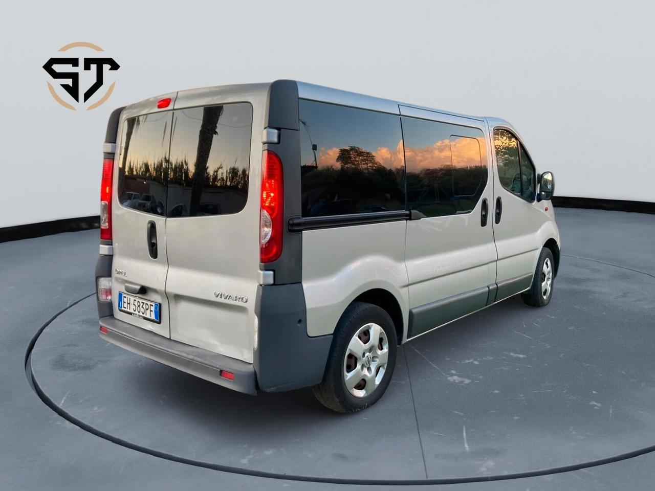Opel Vivaro 27 2.0 CDTI PC-TN Combi 9 posti