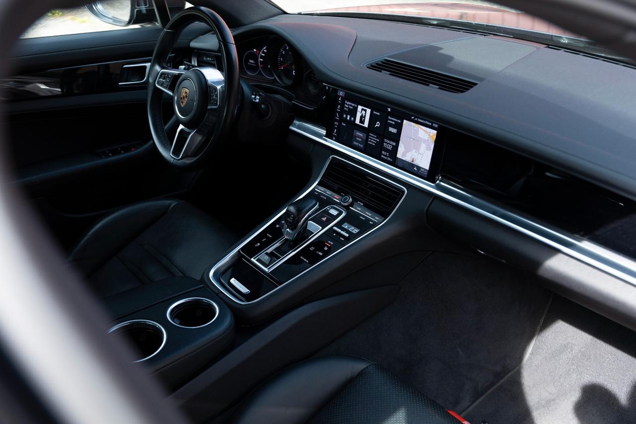 Porsche Panamera 2.9 4