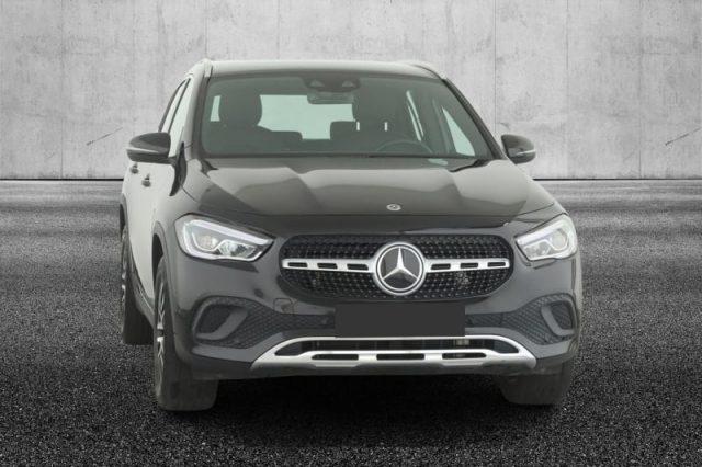 MERCEDES-BENZ GLA 200 d Automatic 4Matic Sport