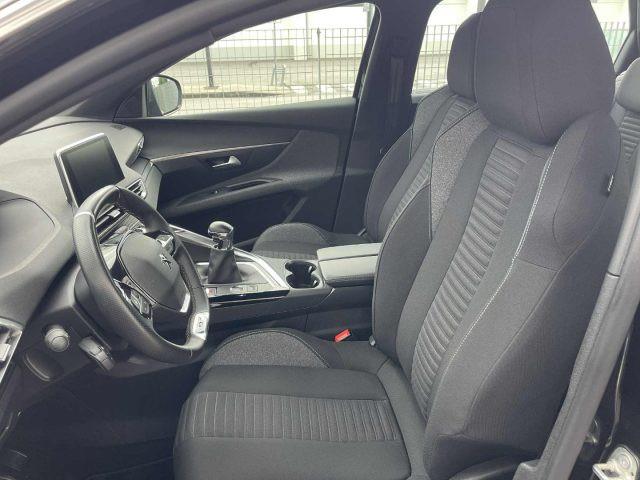PEUGEOT 5008 PureTech Turbo 130 S&S Active Pack PARI AL NUOVO