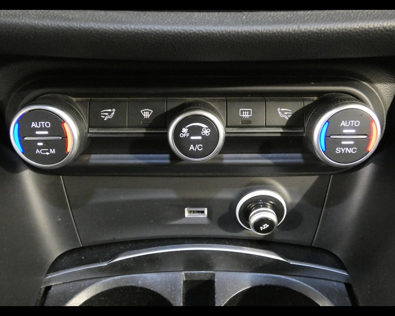 ALFA ROMEO Stelvio - Stelvio 2.2 Turbodiesel 180 CV AT8 Q4 Executive