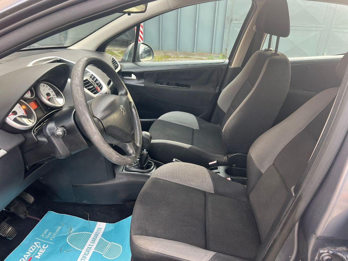 PEUGEOT - 207 - HDi 70CV 5p. ONE Line