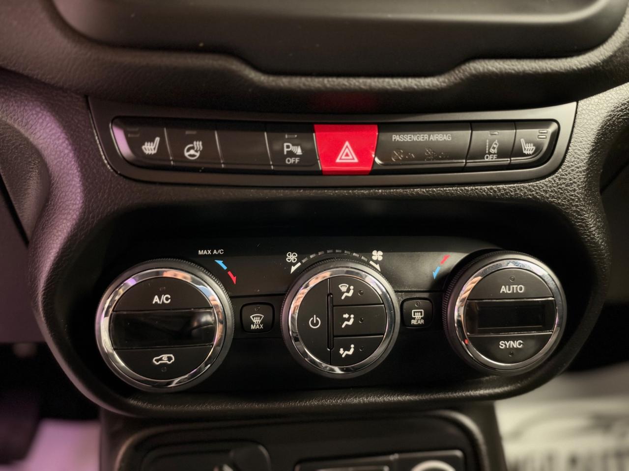 Jeep Renegade 1.4 MultiAir Limited Full Opt