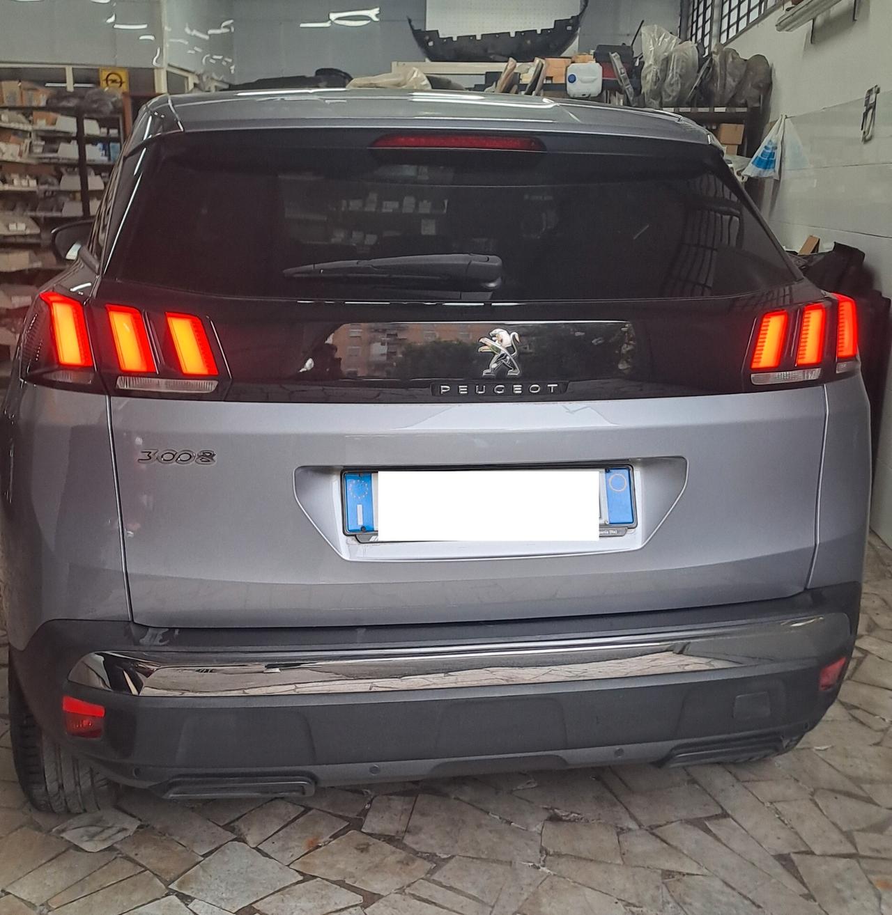 Peugeot 3008 BlueHDi 130cv EAT8 Allure AUTOMATICA