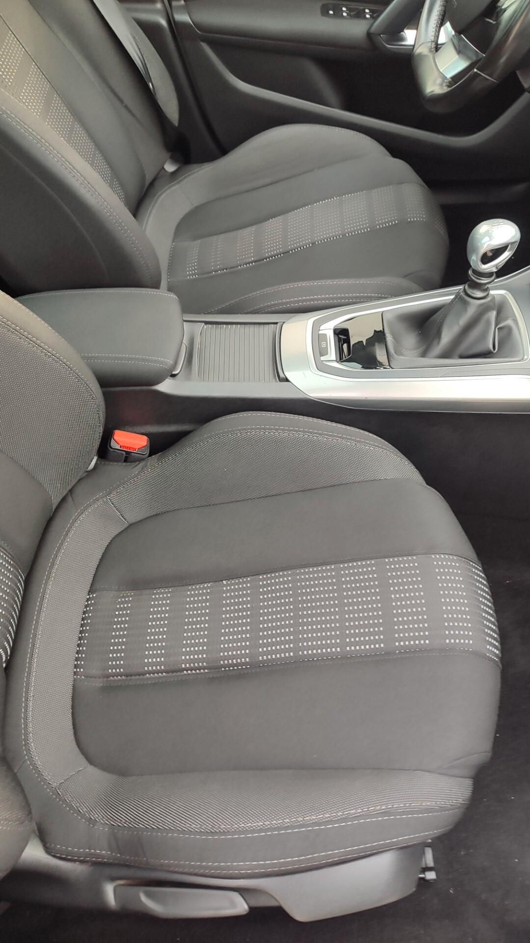 Peugeot 308 BERLINA TETTO PANORAMICO 1.6 HDI