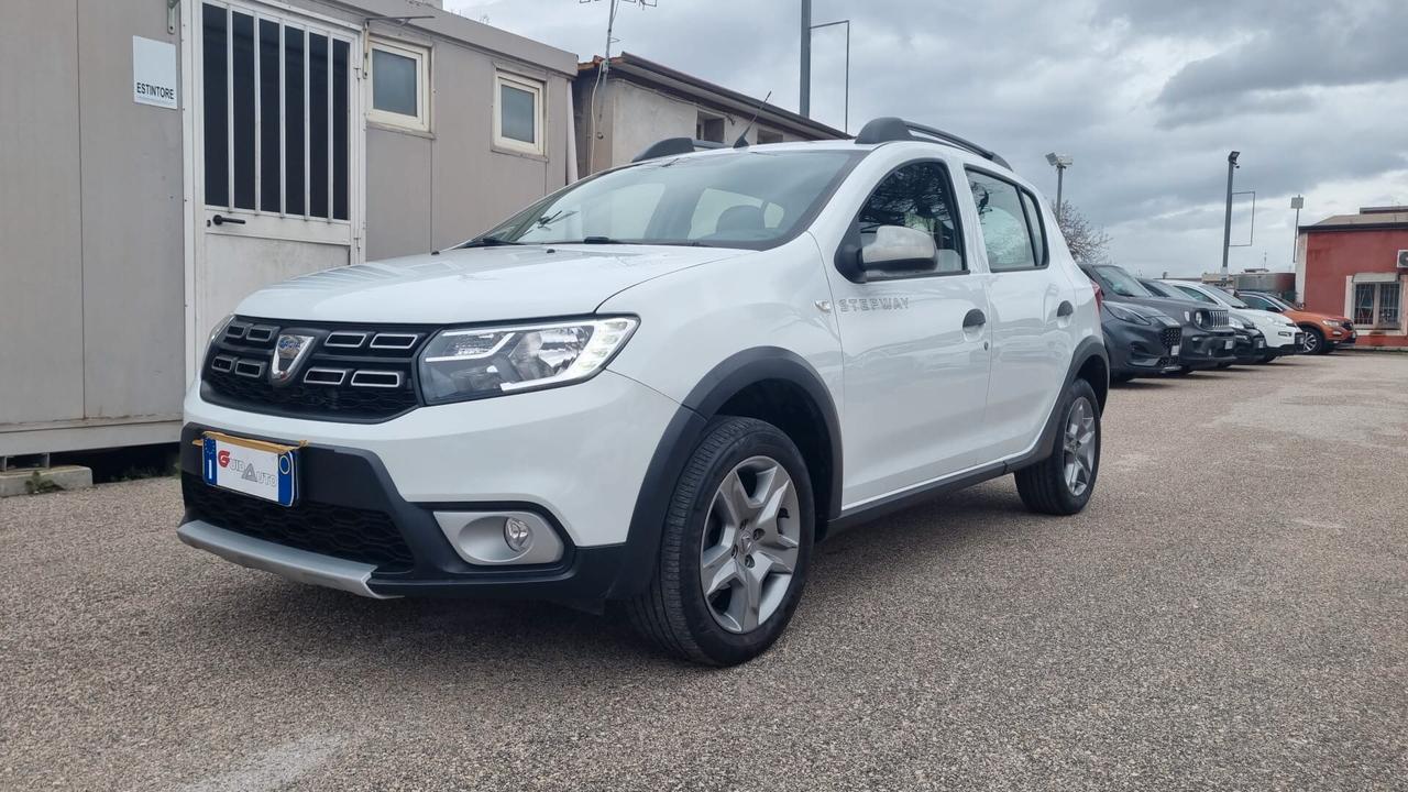 Dacia Sandero Stepway 1.0 TCe 100CV ECO-G 15th Anniversary