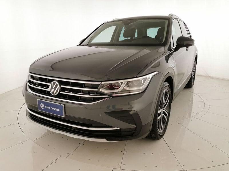 Volkswagen Tiguan 1.4 tsi eh Elegance dsg