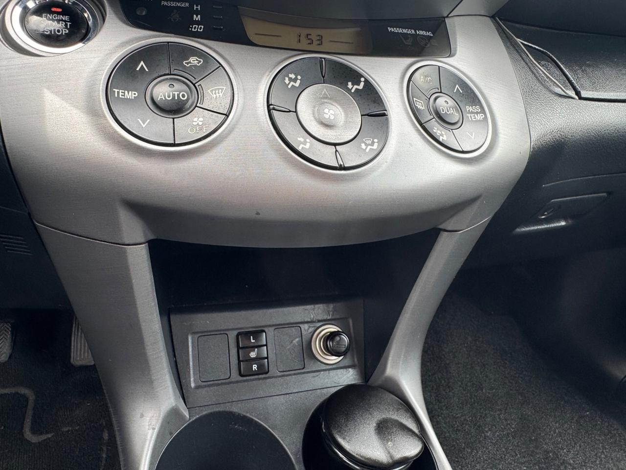 Toyota RAV 4 2.2 DIESEL 177 CV Luxury 2007