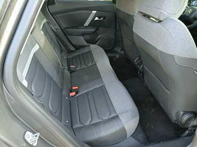 Citroen C4 1.5 BlueHDi 130cv EAT8 SHINE AZIENDALE