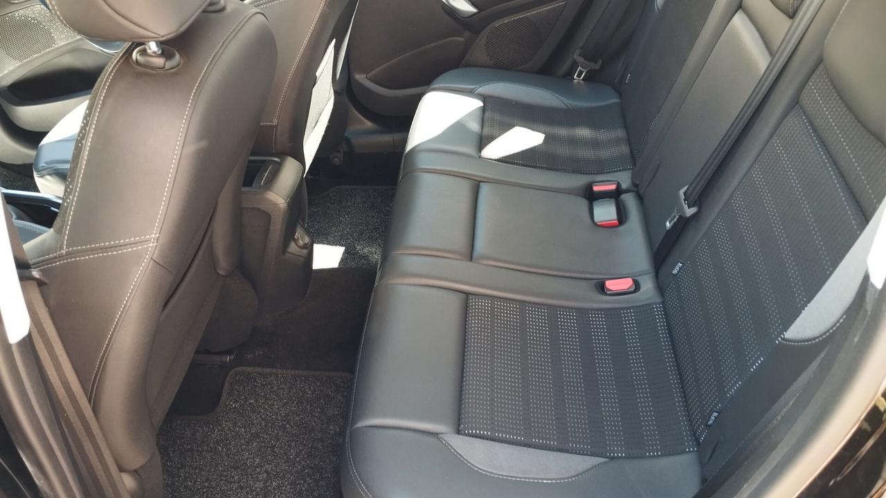PEUGEOT 2008 1.6 DIESEL NAVI -GARANZIA FULL