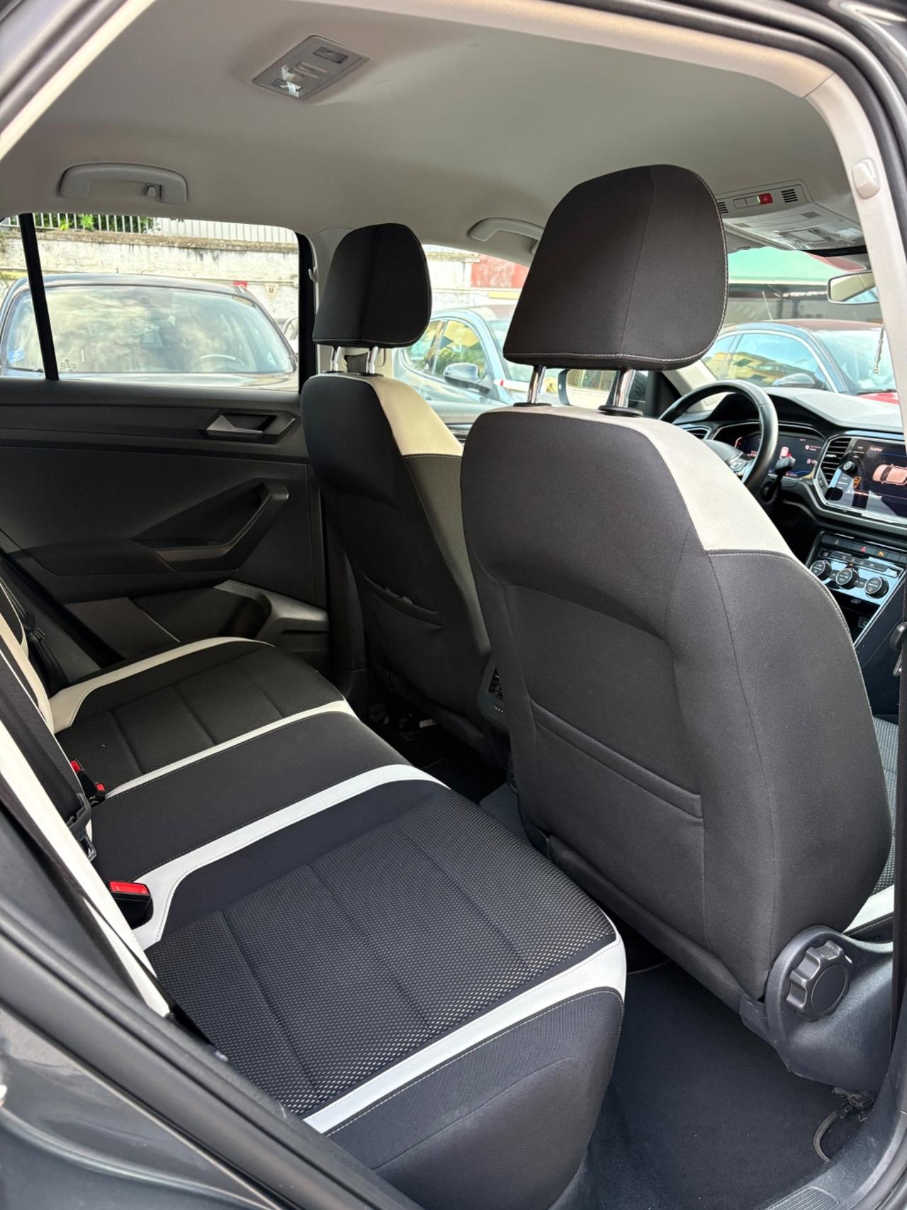 Volkswagen T-Roc 1.6 TDI virtual xenon perfetta