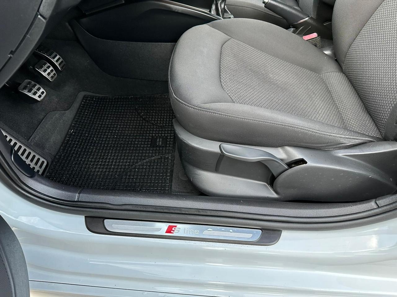 Audi A1 1.6 TDI S line edition