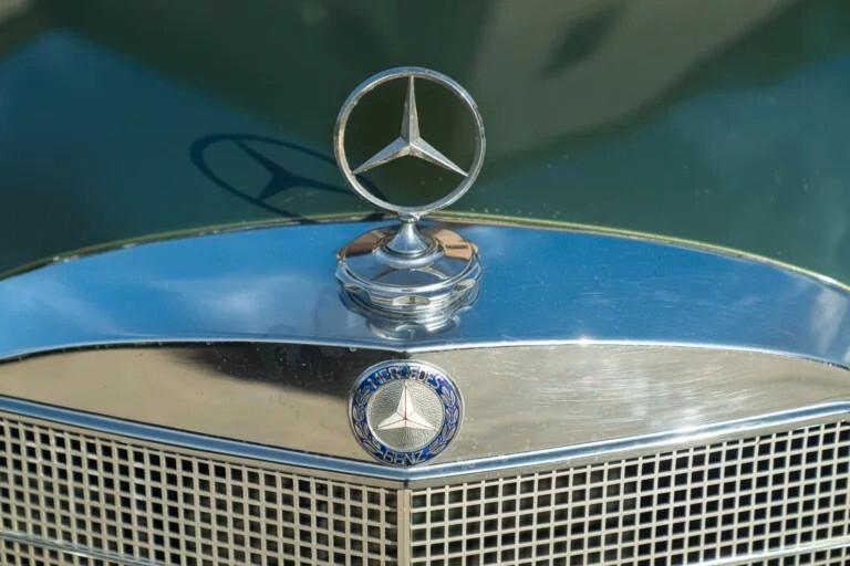 MERCEDES-BENZ 220 SE CABRIOLET - RDS01257