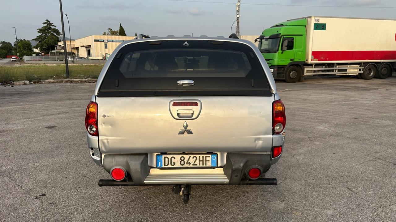 Mitsubishi L200 2.5 DI-D/136CV Double Cab Intense