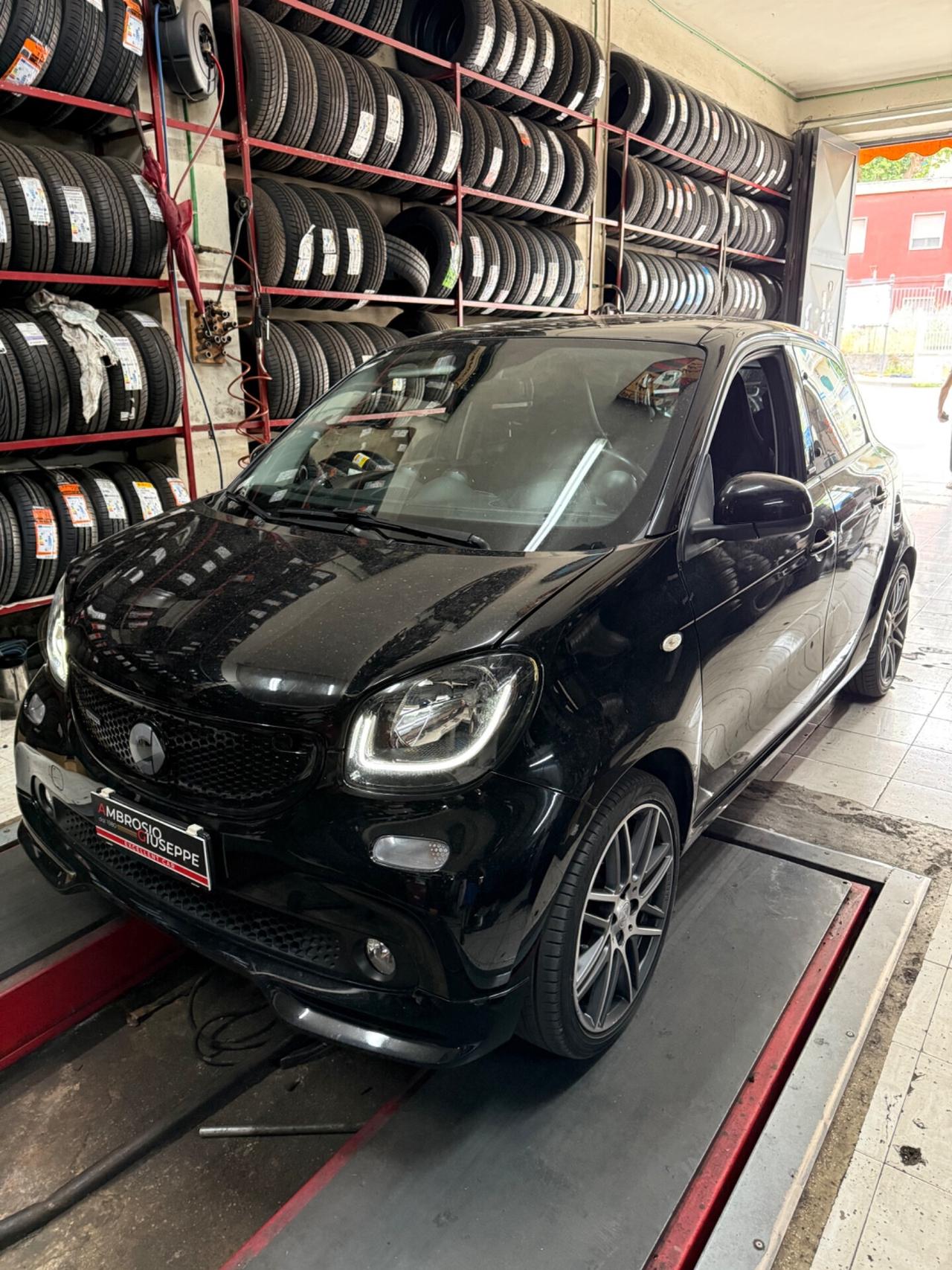 Smart ForFour BRABUS Xclusive 109 CV PELLE ITALIANA