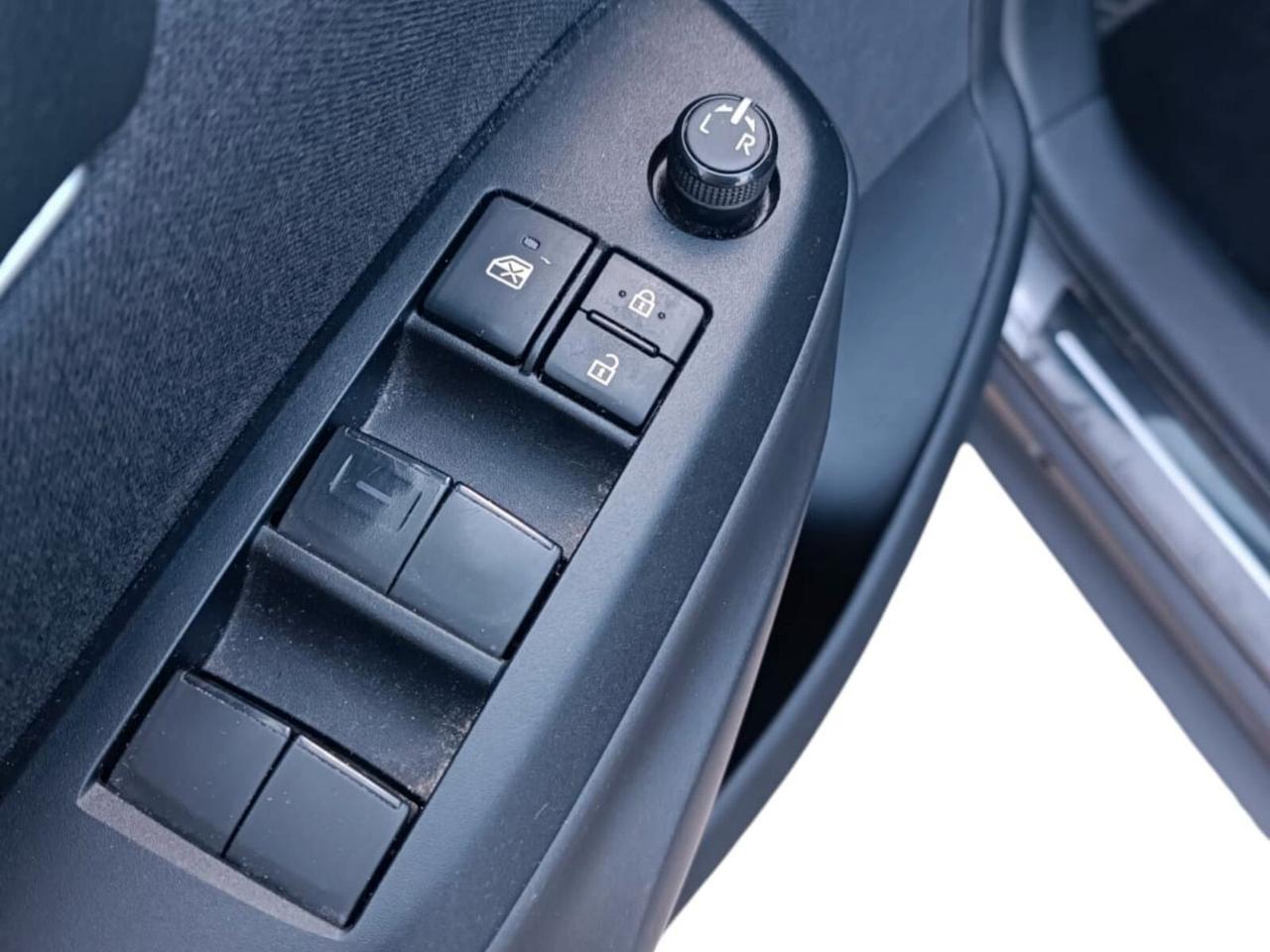 Toyota Yaris 1.5 Hybrid 5 porte Trend