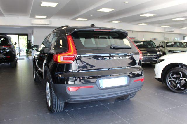 VOLVO XC40 2.0 D3 150 CV Momentum Pro