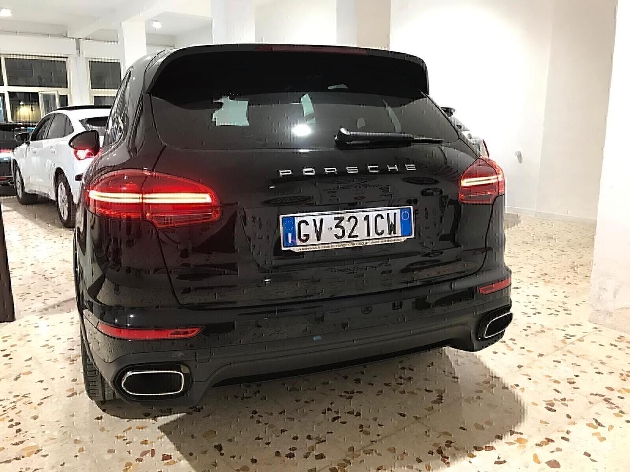 PORSCHE CAYENNE 11/2018 km90000 service Porsche