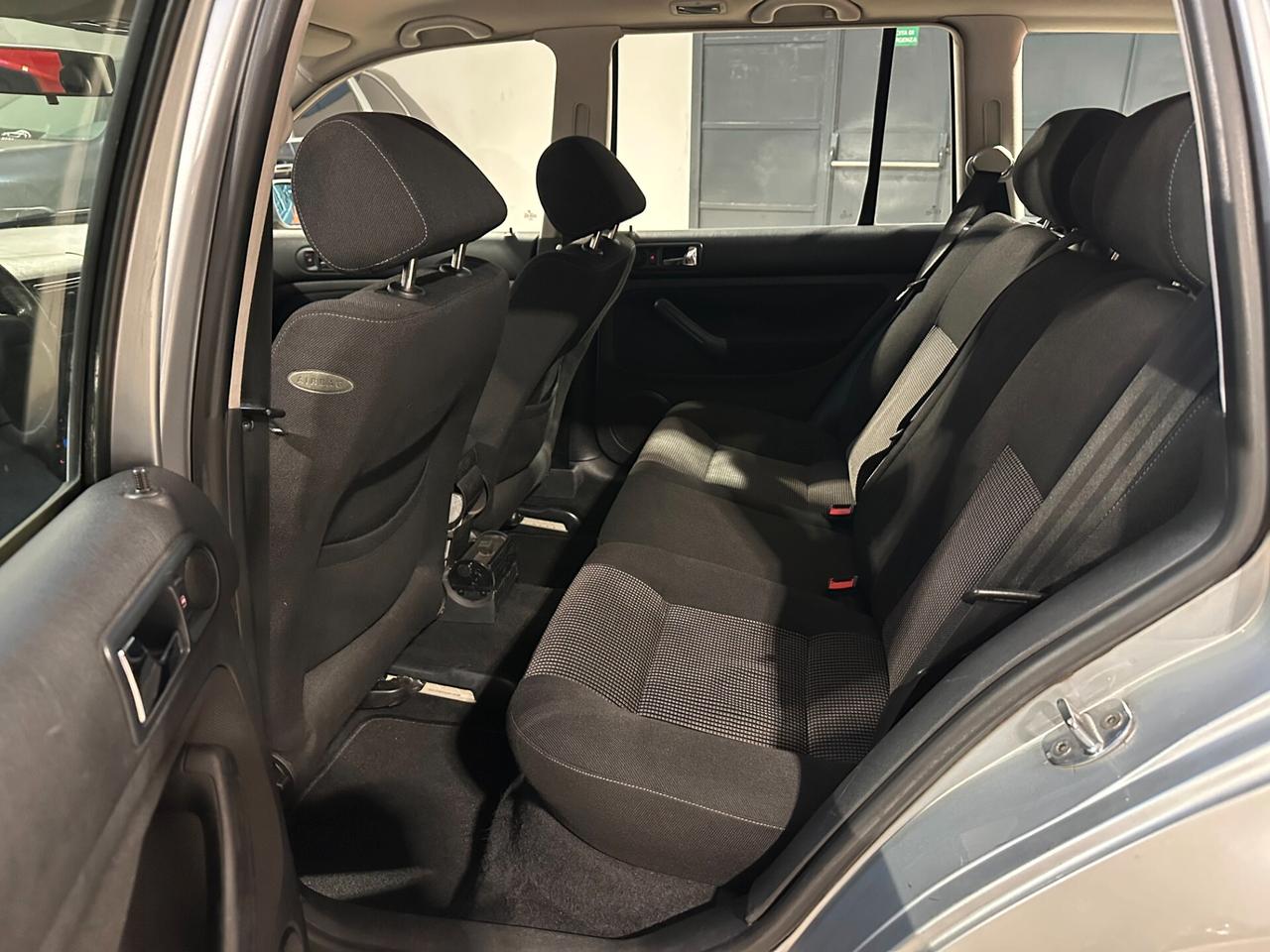 Volkswagen Golf 1.6 Variant Comfortline UNICOPROPRIETARIO