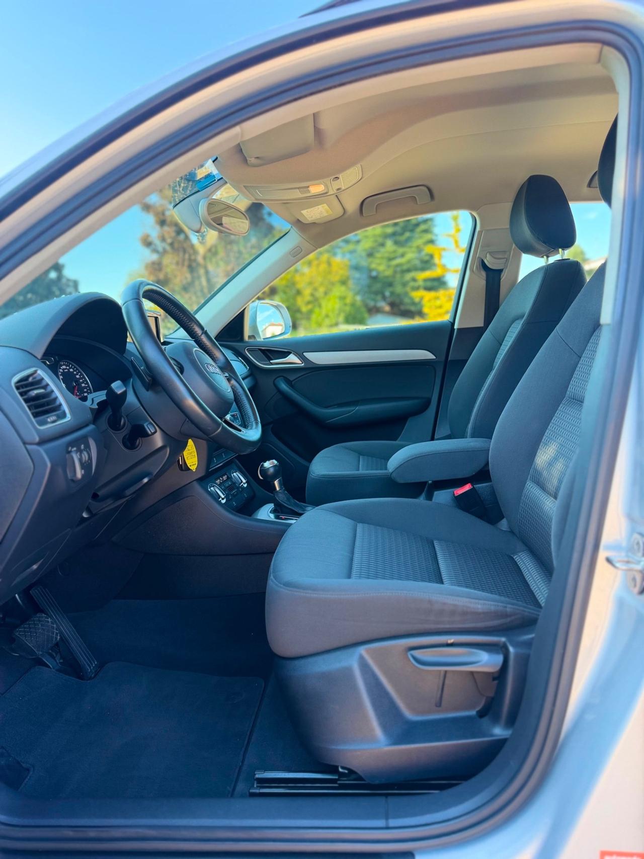 Audi Q3 2.0 TDI quattro S tronic Business Plus