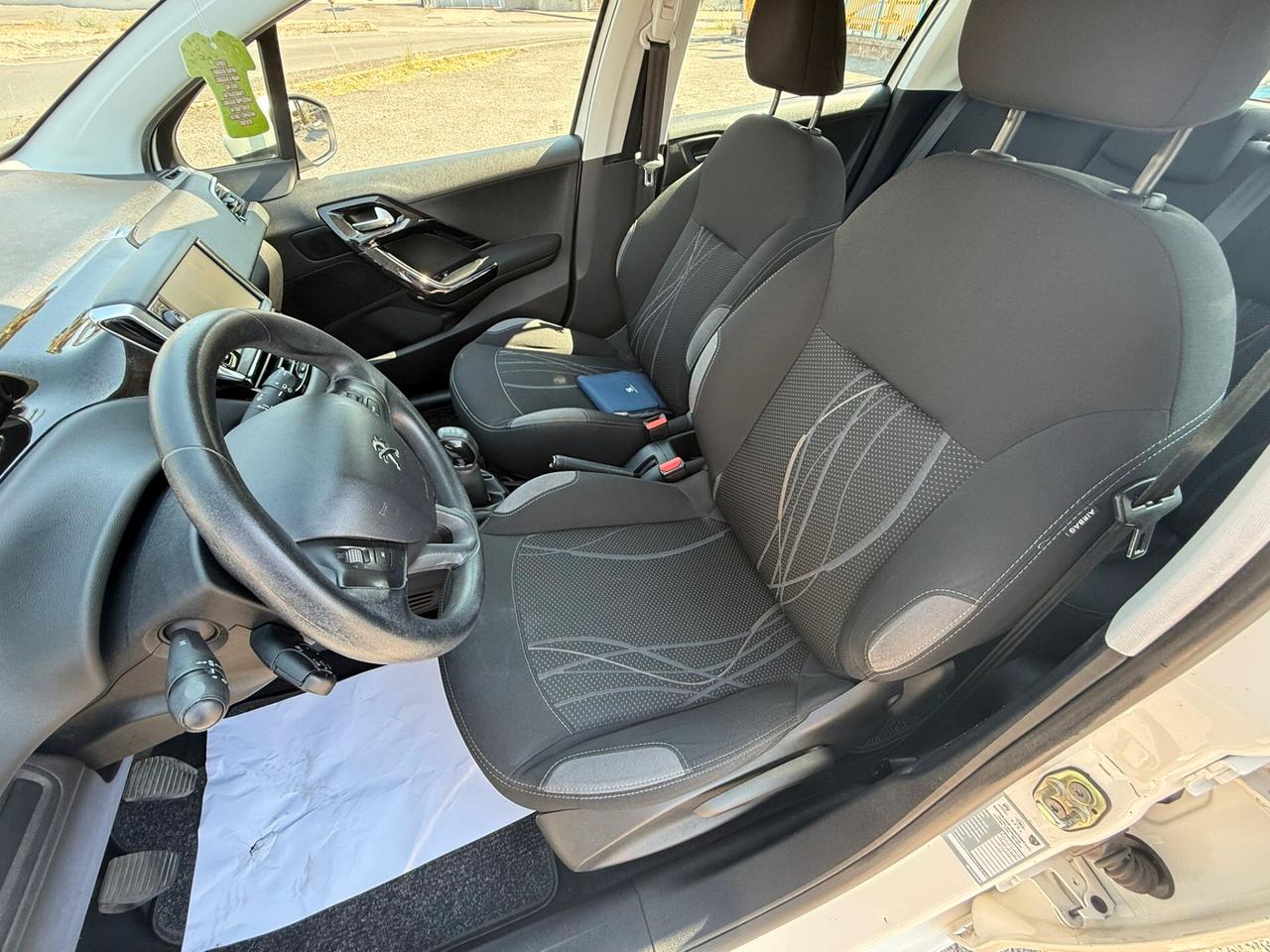 PEUGEOT 208 5PORTE 1.2VTI BENZINA 82CV 90MILAKM