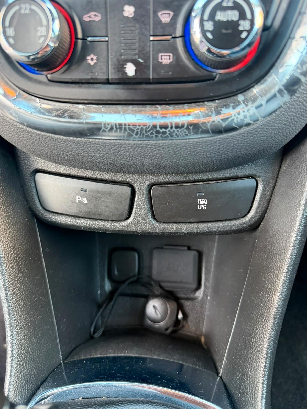 Opel Mokka 1.4 Turbo GPL Tech 140CV 4x2 Cosmo