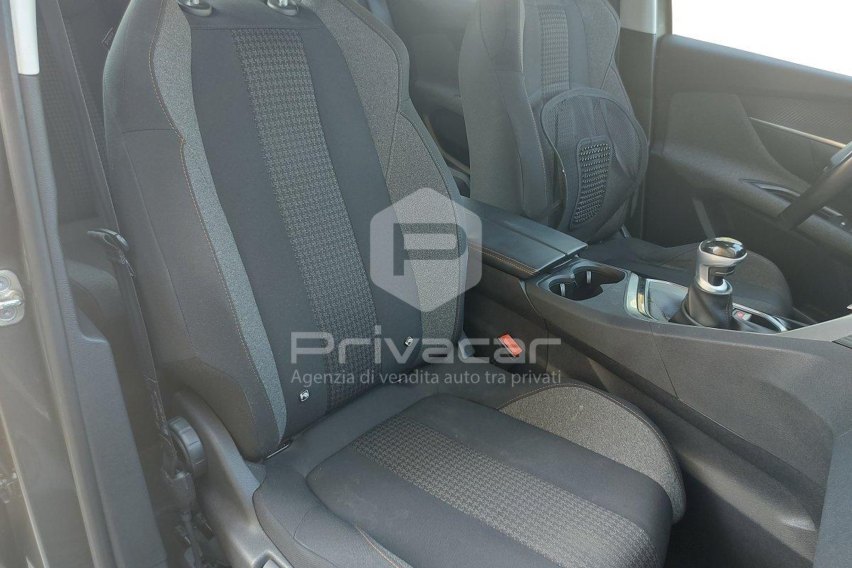 PEUGEOT 3008 BlueHDi 120 S&S Business