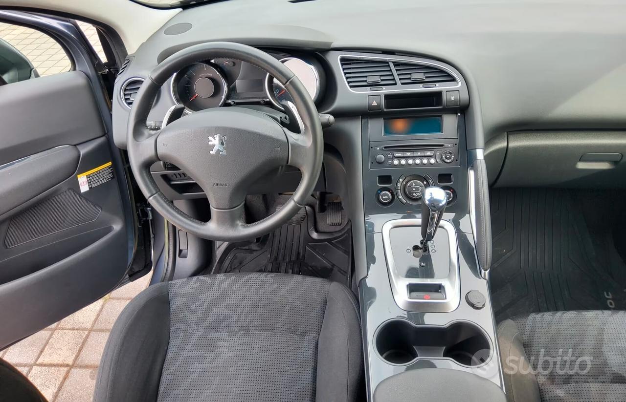 Peugeot 3008 1.6 e-HDi 112CV cambio robotizzato S.&S. Business