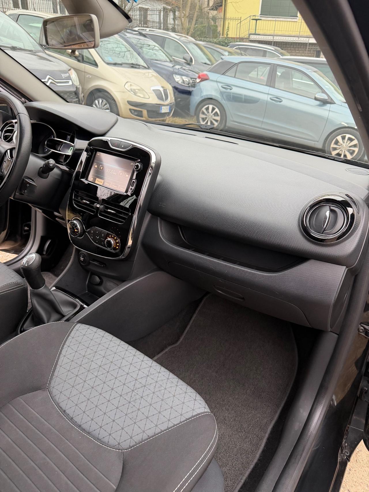 Renault CLIO 1.5 dCi 8V 5P LIVE KMCERT NEOPAT GARANZ