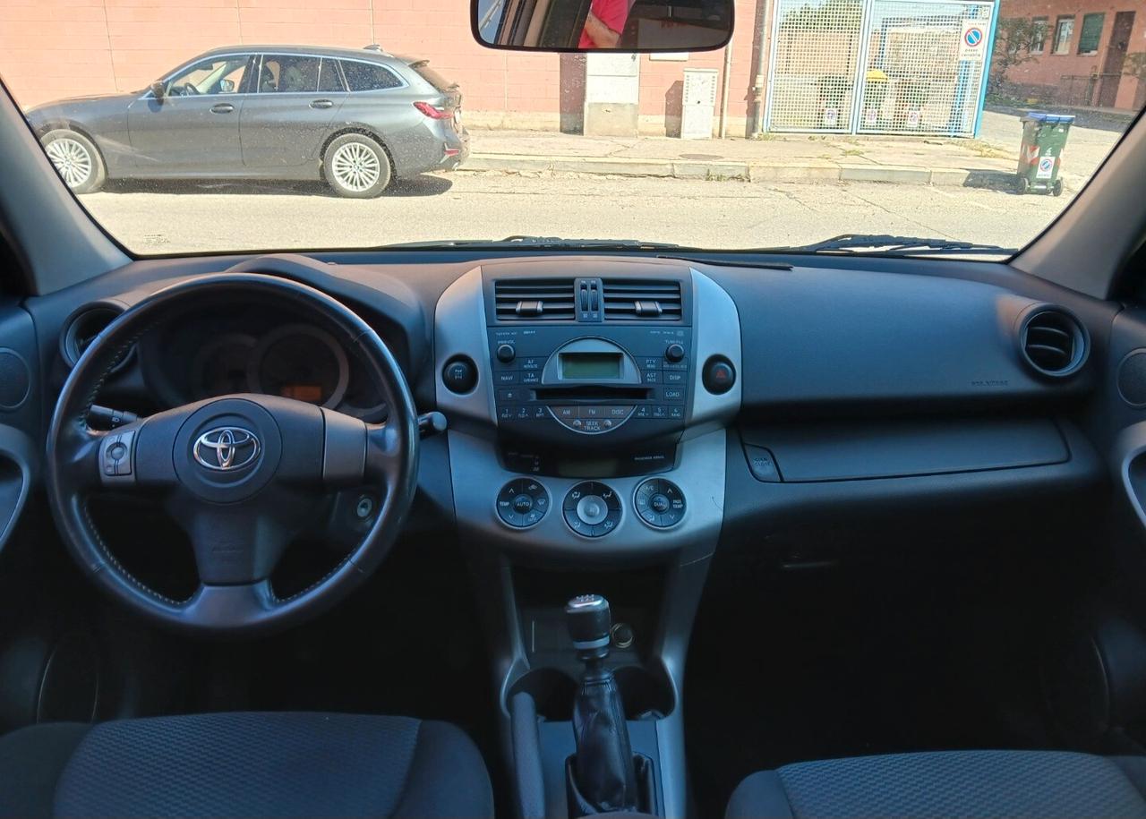 TOYOTA Rav4 Sol 2.200 D-4D 136cv 4WD