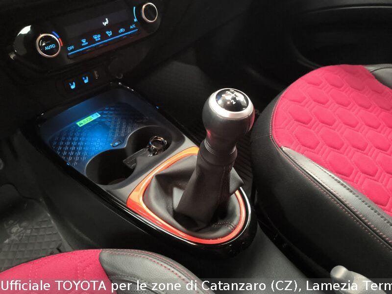 Toyota Aygo X Aygo X 1.0 VVT-i 72 CV 5p. Undercover