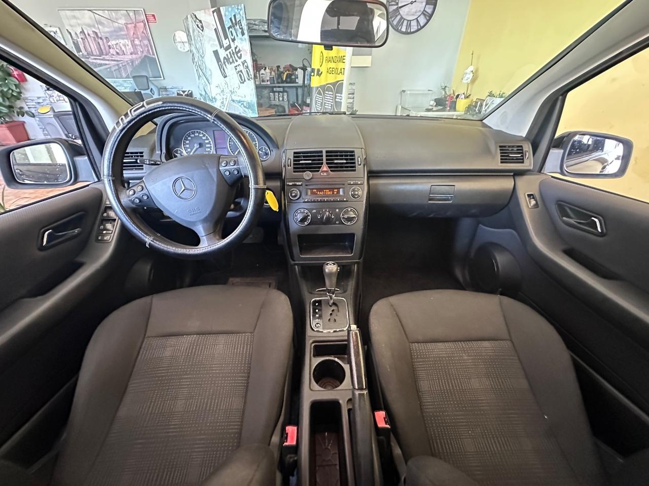 Mercedes-benz A160 per neopatentati