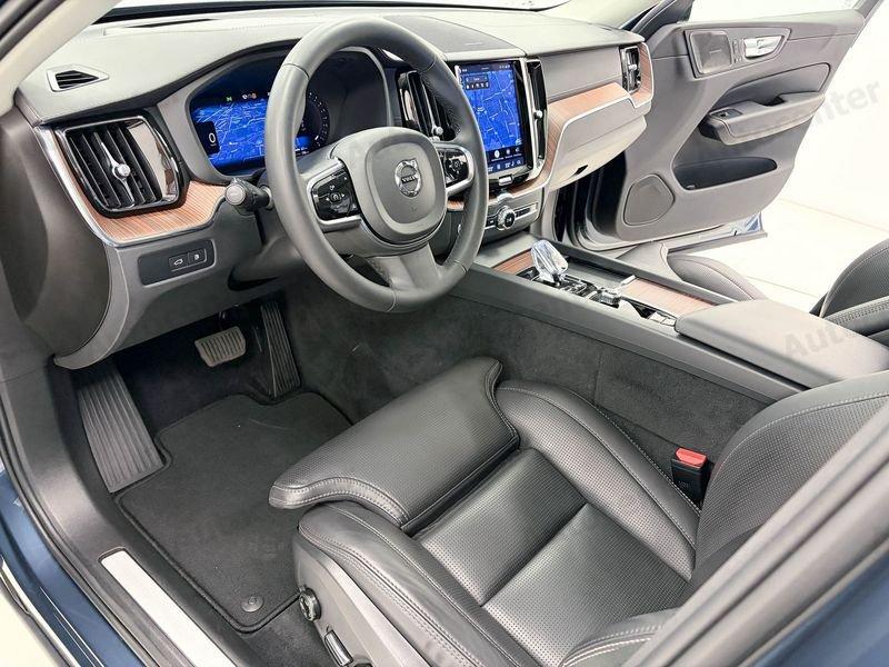 Volvo XC60 XC60 T6 PLUG IN RECHARGE PHEV ULTIMATE DARK AWD AUT
