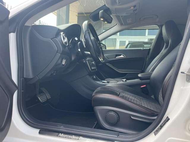 Mercedes-Benz CLA 200 CLA Shooting Brake d Premium 4matic