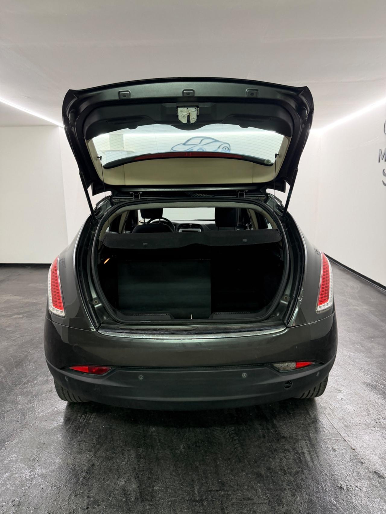 LANCIA DELTA (anno 2009)