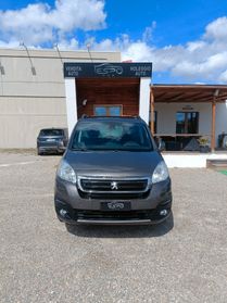 Peugeot Partner Tepee BlueHDi 100 Outdoor